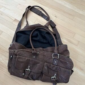 Elegant Brown Leather Men's Travel Bag